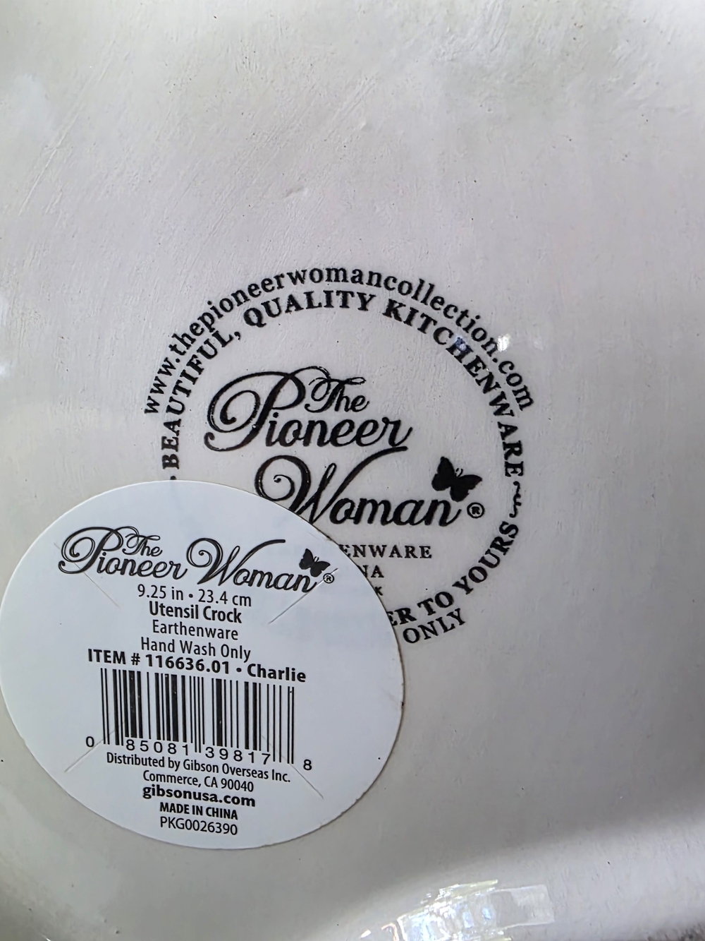 The Pioneer Woman Ceramic Dog Treat Jar in White, Brown and Red Bandana - Picture 4 of 4